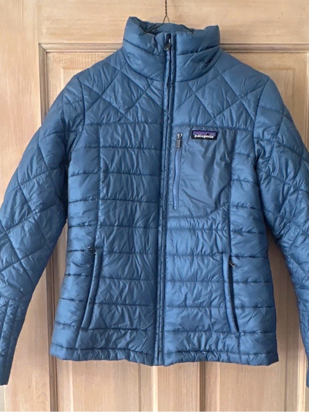 Patagonia Women's Slate Blue Quilted Puffer Jacket